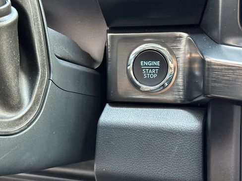 New 2025 Ford F250 Lariat w/ Lariat Ultimate Package image 23