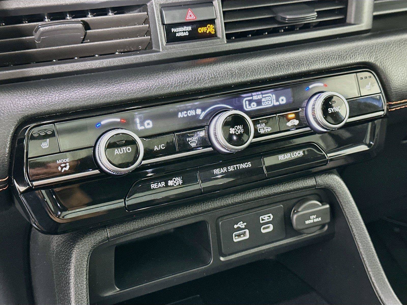 Certified 2025 Honda Pilot TrailSport image 9