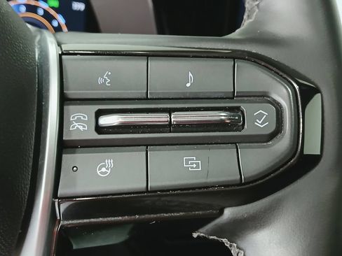 Used 2024 Chevrolet Colorado LT w/ LT Convenience Package III AWD/4WD image 30