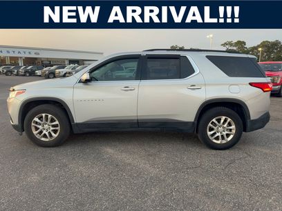 Used 2020 Chevrolet Traverse LT