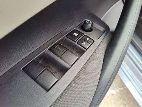 Used 2024 Toyota Corolla LE image 21