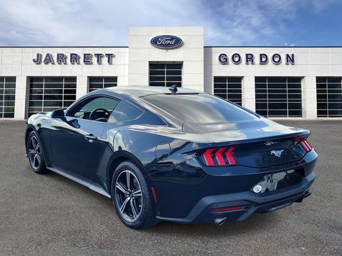 Certified 2024 Ford Mustang Coupe RWD image 3