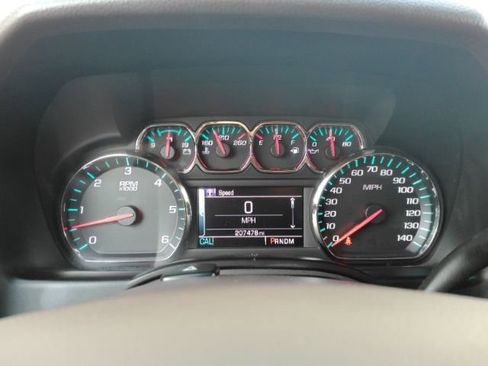 Used 2016 Chevrolet Suburban LT RWD image 45