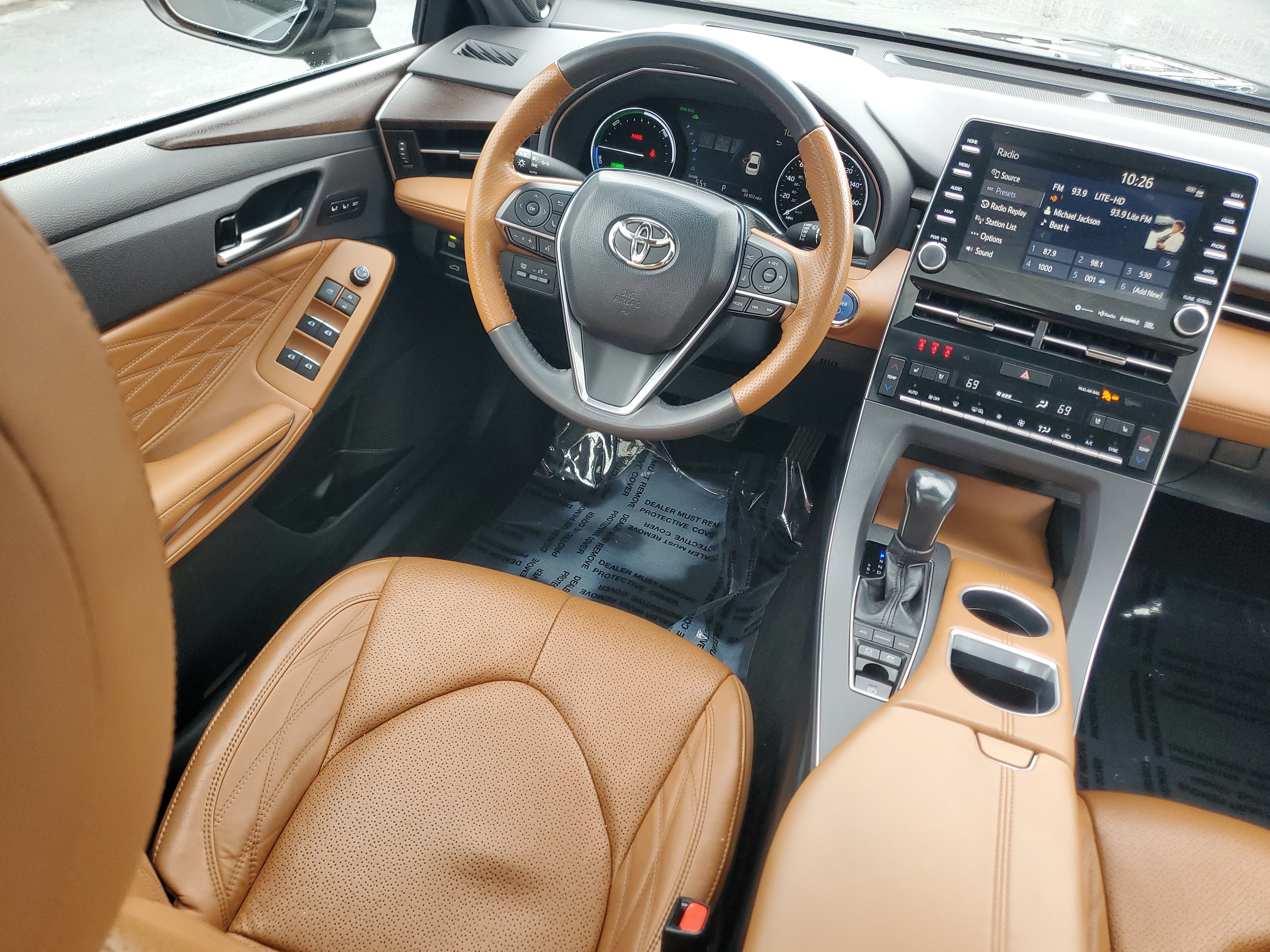 Certified 2020 Toyota Avalon Limited w/ Advanced Safety Package FWD image 16