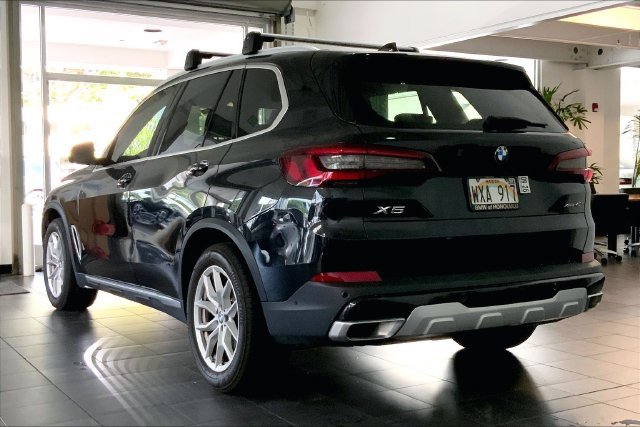 Used 2023 BMW X5 xDrive40i w/ Parking Assistance Package AWD/4WD image 5