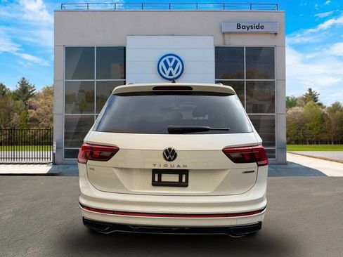 Certified 2022 Volkswagen Tiguan SE R-Line AWD/4WD image 6