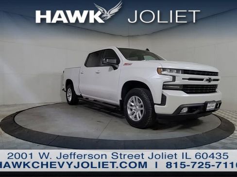 Used 2021 Chevrolet Silverado 1500 RST image 2