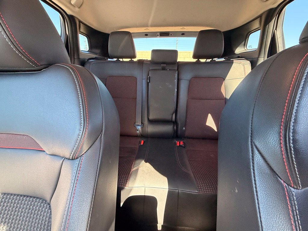 Used 2025 Nissan Kicks SR FWD image 18