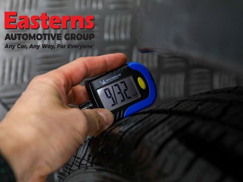 Used 2020 Chevrolet Trax LT w/ LT Convenience Package image 28