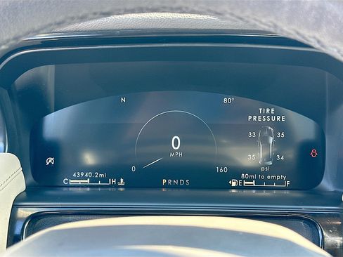 Used 2023 Lincoln Nautilus FWD image 12