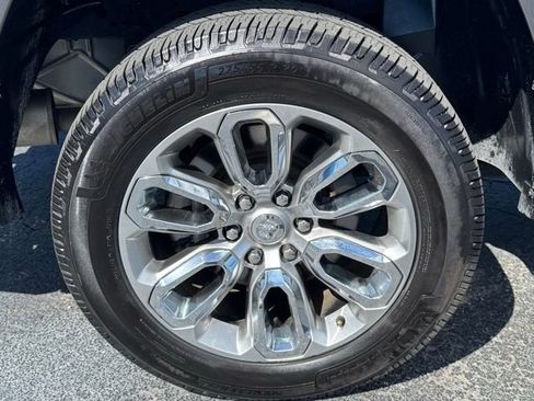 Used 2022 RAM 1500 Laramie w/ Sport Appearance Package AWD/4WD image 6