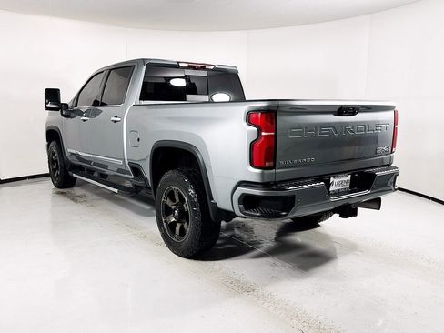 Used 2024 Chevrolet Silverado 3500 High Country w/ High Country Premium Package AWD/4WD image 8