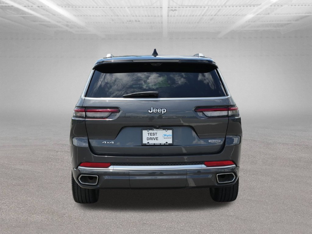 Used 2023 Jeep Grand Cherokee L Summit w/ Advanced Protech Group IV AWD/4WD image 8