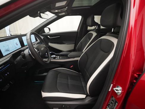 Certified 2023 Kia EV6 GT-Line AWD/4WD image 7