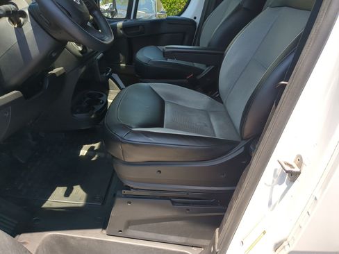 Used 2023 RAM ProMaster 2500 FWD image 16