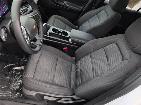 Used 2025 Chevrolet Equinox LT image 15