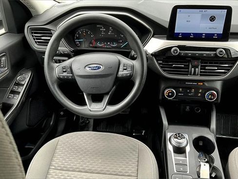 Used 2021 Ford Escape SE image 5