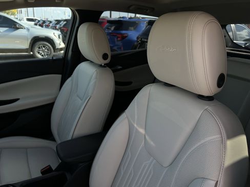 New 2026 Buick Encore GX Avenir w/ Avenir Technology Package image 22
