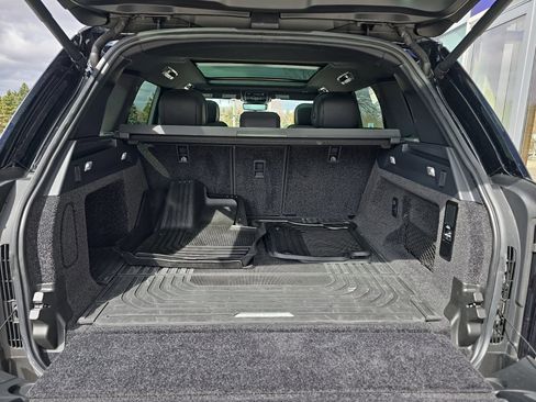 Used 2023 Land Rover Range Rover SE image 26
