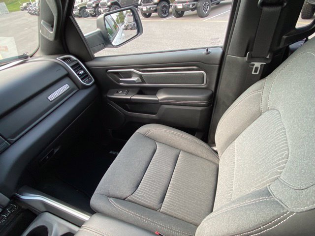 Used 2022 RAM 1500 Big Horn AWD/4WD image 25
