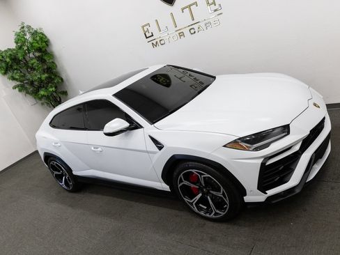 Used 2019 Lamborghini Urus AWD/4WD image 27