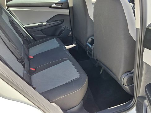 Certified 2023 Volkswagen Taos S FWD image 15