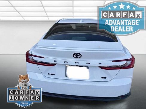 Used 2025 Toyota Camry SE w/ Convenience Package FWD image 3