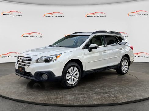 Used 2017 Subaru Outback 2.5i Premium image 1
