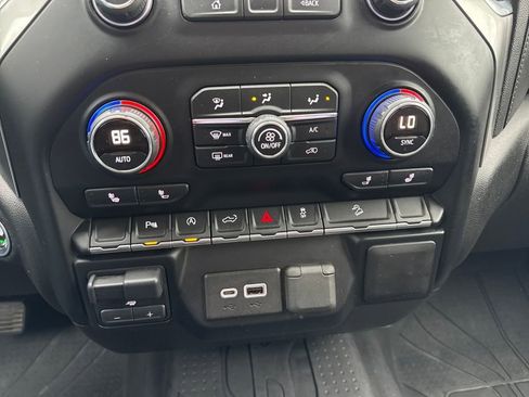 Used 2019 Chevrolet Silverado 1500 LT w/ All-Star Edition image 22