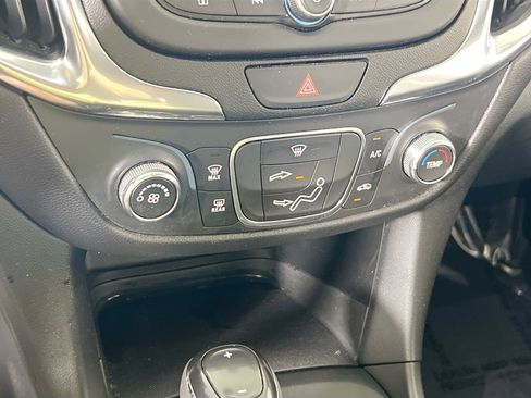 Used 2020 Chevrolet Equinox LT AWD/4WD image 15