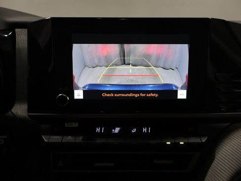 Used 2026 Toyota Camry SE image 27