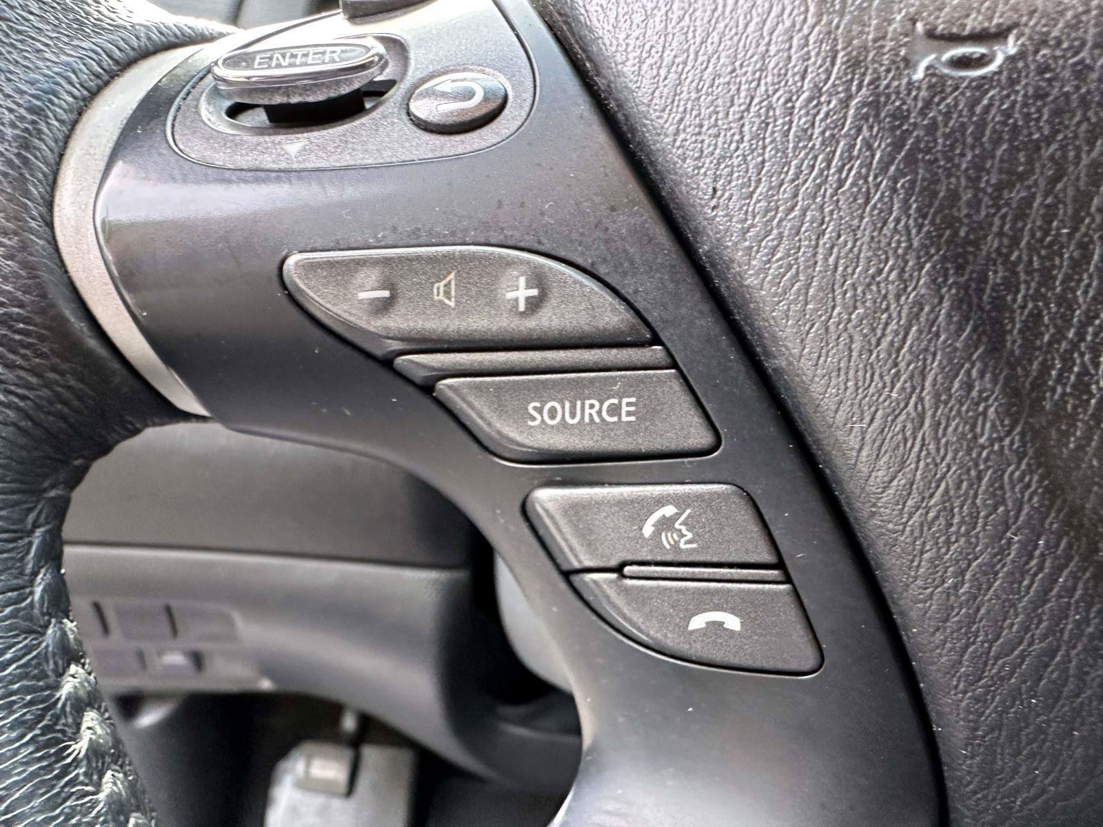 Used 2015 Nissan Pathfinder SV w/ Cargo Package FWD image 30