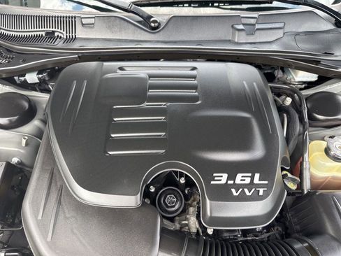 Used 2019 Dodge Challenger SXT image 32