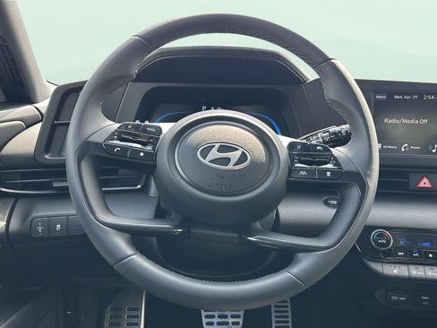 New 2026 Hyundai Elantra SEL Sport FWD image 12