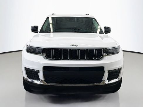 Used 2021 Jeep Grand Cherokee L Limited AWD/4WD image 2