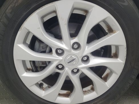 Used 2019 Nissan Sentra SV FWD image 31