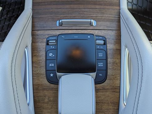 Used 2022 Mercedes-Benz GLS 450 4MATIC image 27