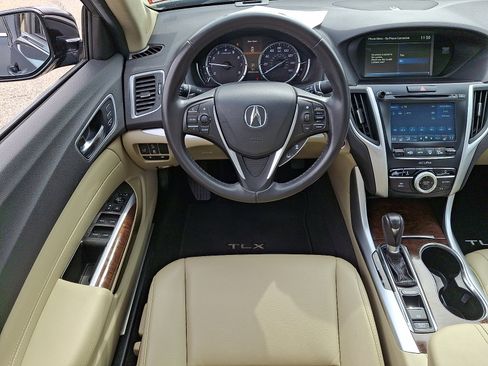 Used 2020 Acura TLX image 11