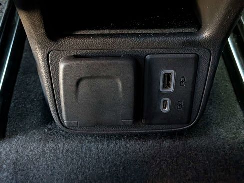 Used 2022 Chevrolet TrailBlazer RS w/ Sun and Liftgate Package FWD image 15