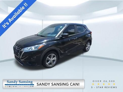 Used 2024 Nissan Kicks S FWD image 1