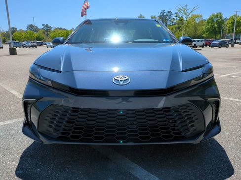 Used 2026 Toyota Camry SE w/ Convenience Package FWD image 9