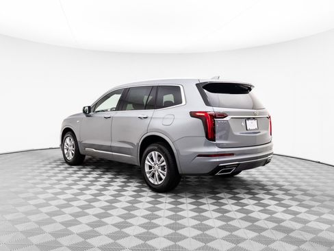 New 2025 Cadillac XT6 Luxury image 5
