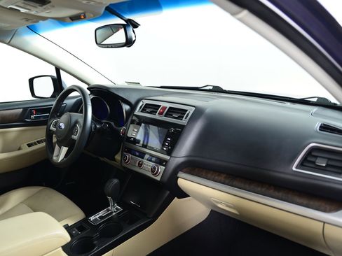 Used 2017 Subaru Outback 2.5i Limited image 22