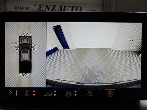 Used 2024 Chevrolet Silverado 1500 RST AWD/4WD image 15