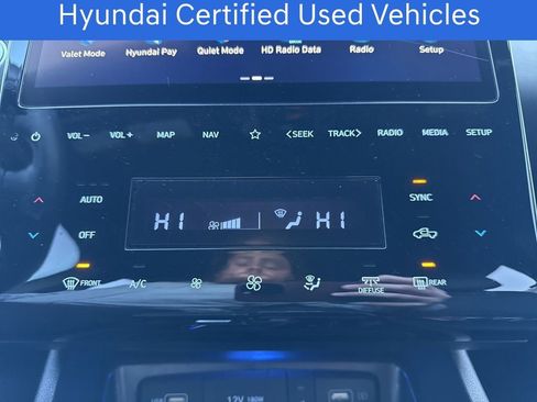Certified 2023 Hyundai Santa Cruz Limited w/ Launch Package image 28