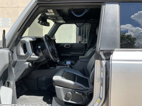 Used 2022 Ford Bronco Black Diamond AWD/4WD image 8