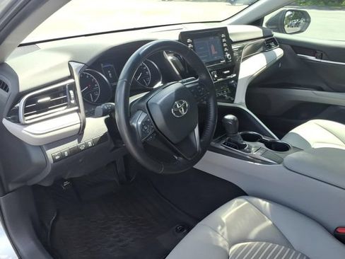 Used 2023 Toyota Camry SE FWD image 16
