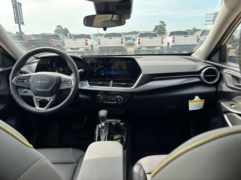 New 2026 Chevrolet Trax ACTIV w/ Driver Confidence Package FWD image 13