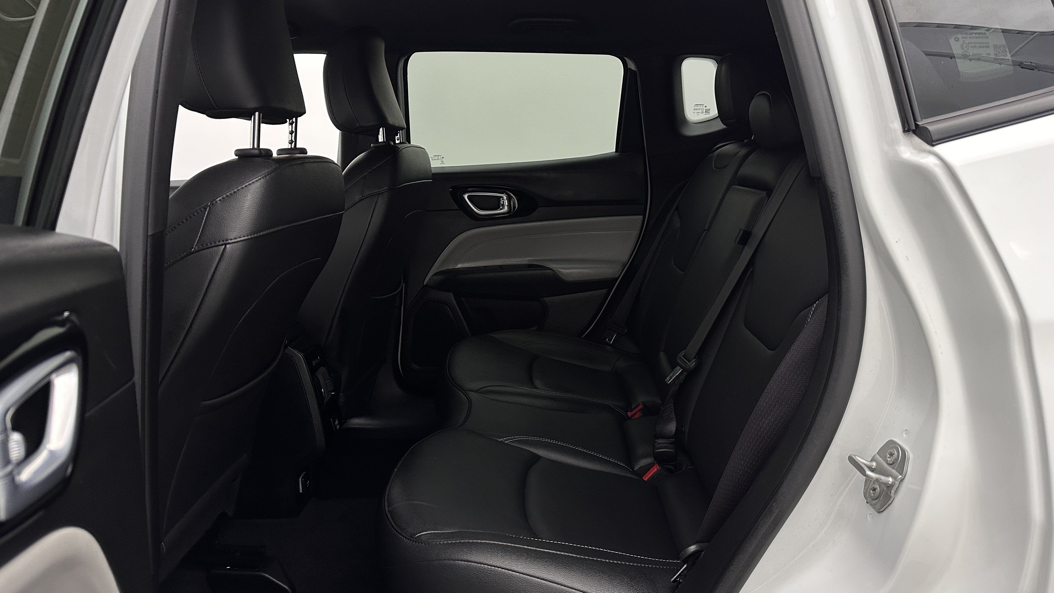Used 2025 Jeep Compass Limited AWD/4WD image 22