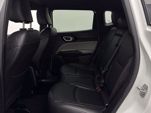 Used 2025 Jeep Compass Limited AWD/4WD image 22